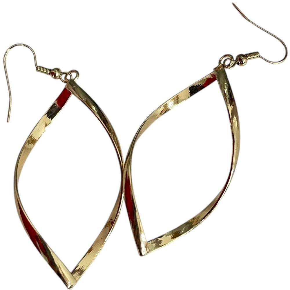 Hollow Twist Earrings